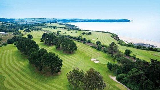 Book securely with Eugenie Knight Golf | fibodo