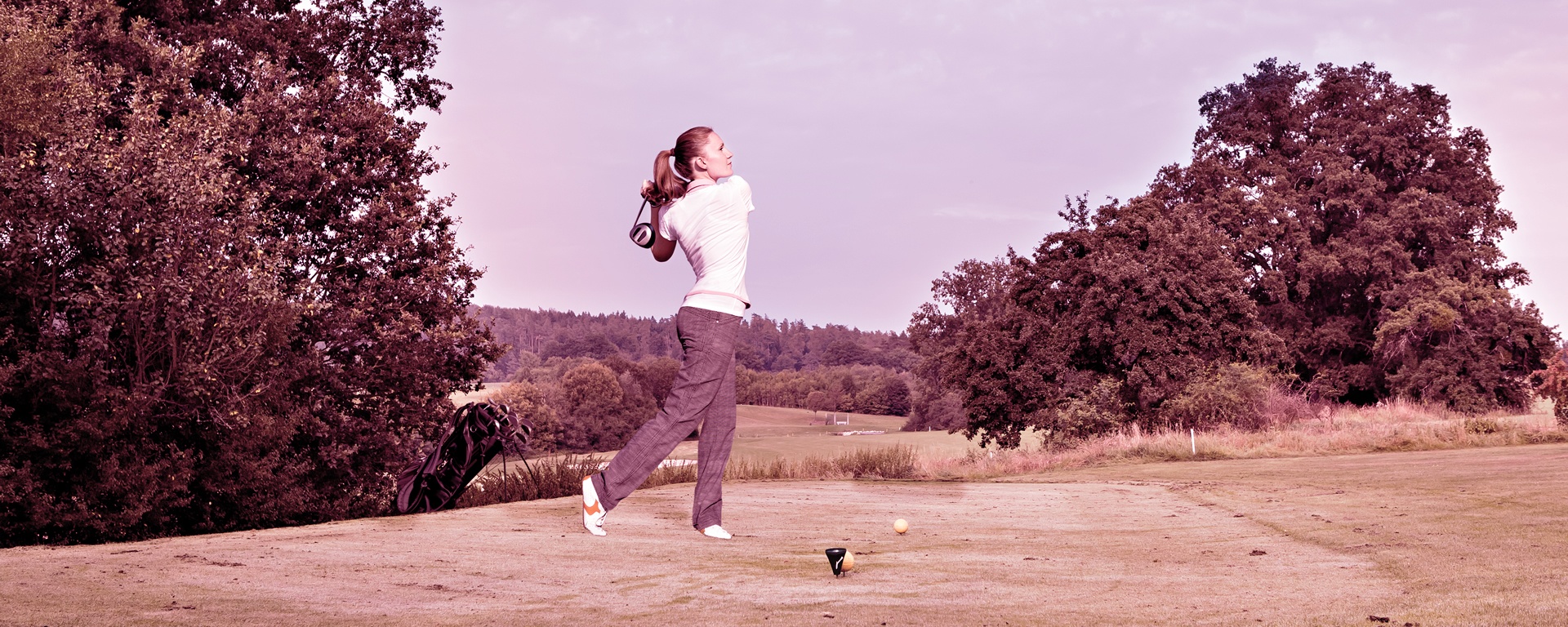 Book online with FORE! WOMEN powered by fibodo