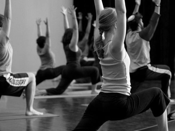 Book securely with Rosanna Selway Yoga | fibodo