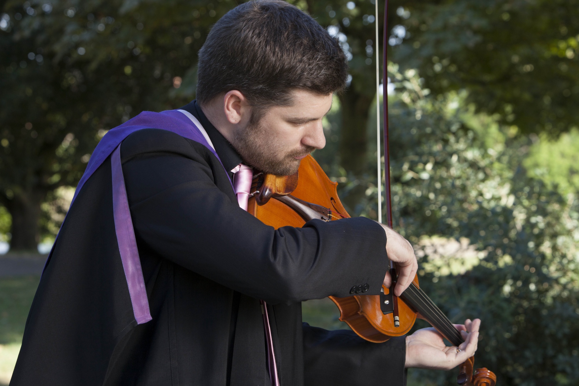 Book securely with Violin Teacher | fibodo